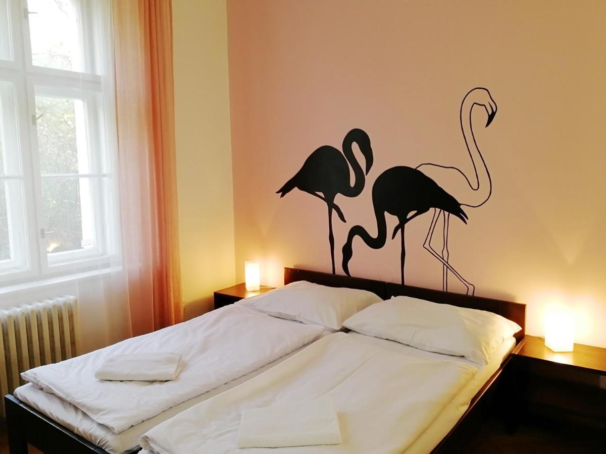 Flamingo Apartments Prag Exterior foto