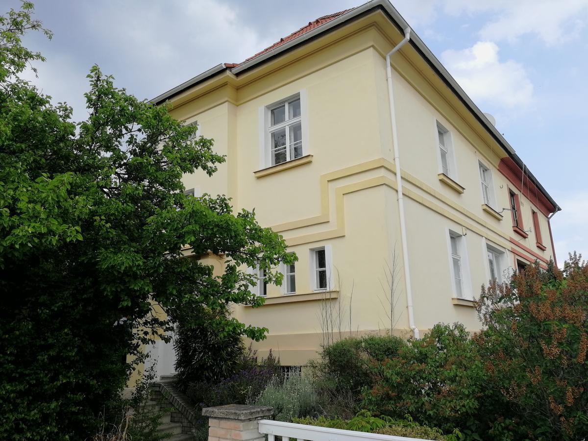 Flamingo Apartments Prag Exterior foto